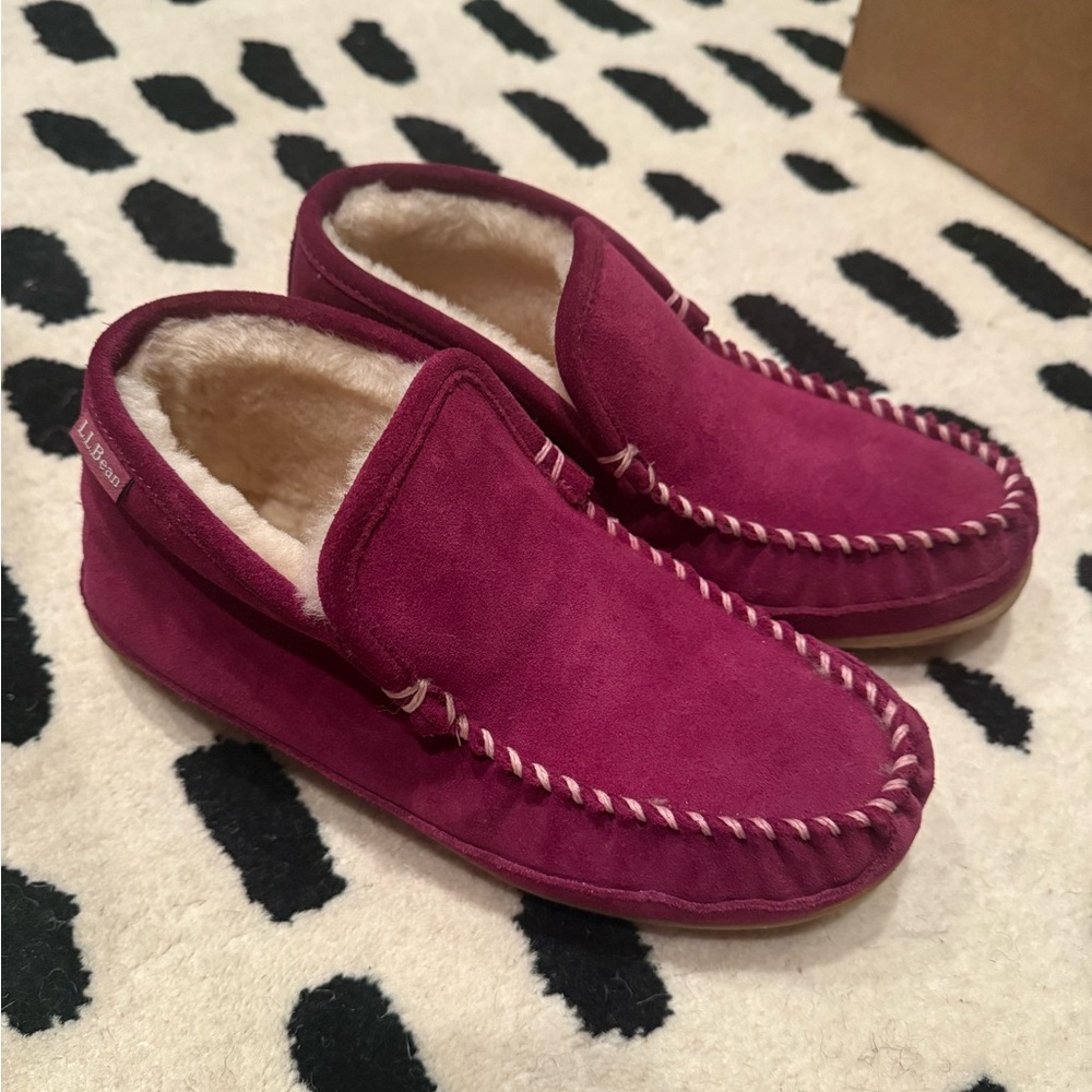 LL Bean Women's Wicked Good Slippers Boot Moc house shoes women’s 8 like new - Picture 2 of 10